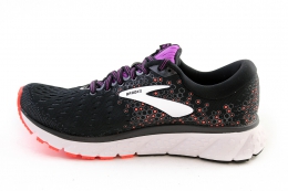 brooks shoes vancouver