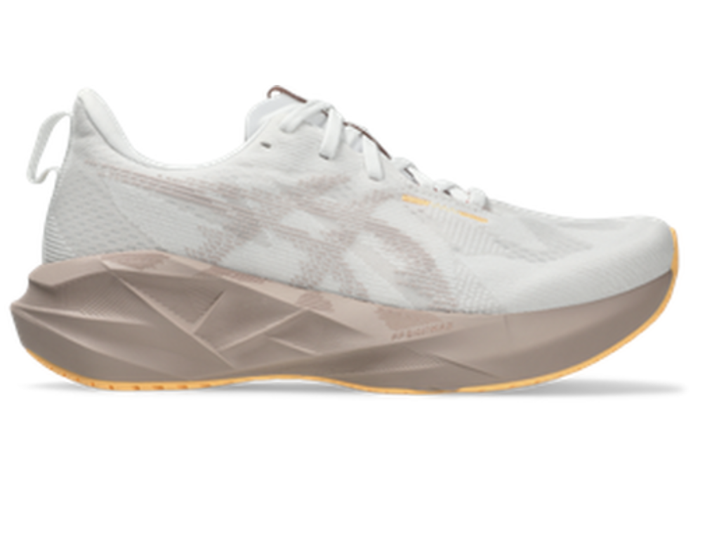 ASICS Novablast 5: Energized Cushioning for Dynamic Runs